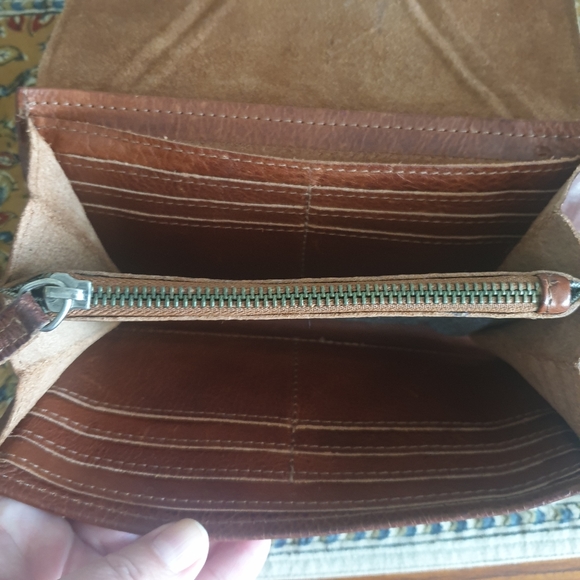 Elk tan leather large wallet - Picture 6 of 11